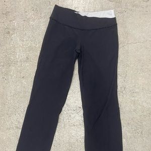 Lululemon yoga pants
